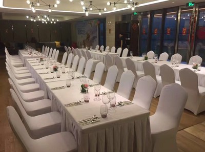 北京办公家具租赁市场新蓝海 条桌与IBM桌租赁的整合营销策略